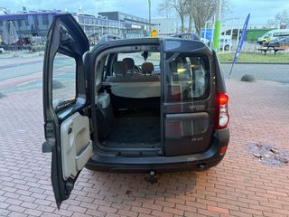 Voertuigafbeelding 9