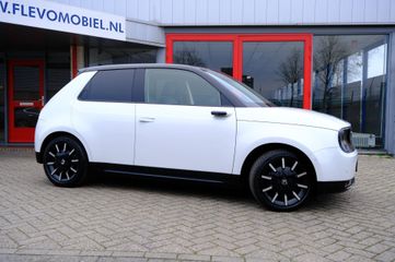 Voertuigafbeelding 3