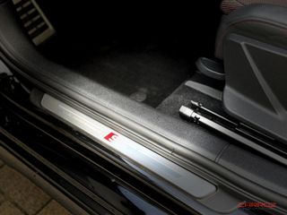 Voertuigafbeelding 17