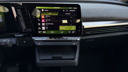 Voertuigafbeelding 9