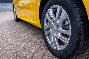 Voertuigafbeelding 11