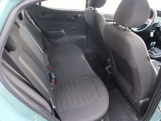 Voertuigafbeelding 12