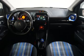 Voertuigafbeelding 9