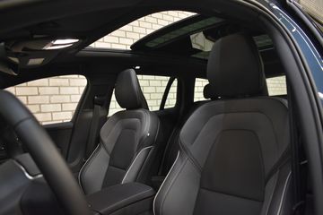 Voertuigafbeelding 3