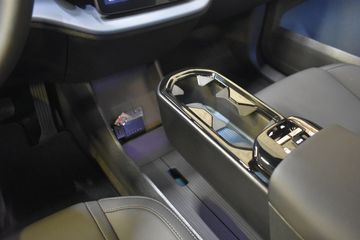 Voertuigafbeelding 35