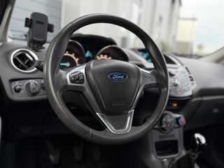 Voertuigafbeelding 6