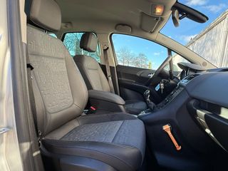 Voertuigafbeelding 9