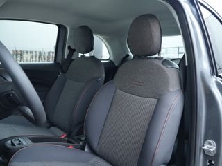 Voertuigafbeelding 12