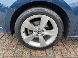 Voertuigafbeelding 35