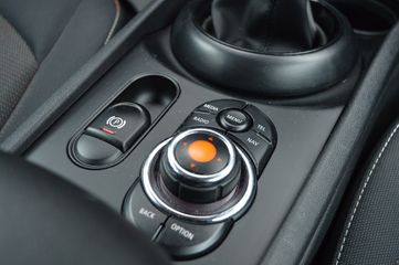 Voertuigafbeelding 13