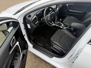 Voertuigafbeelding 6