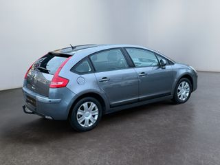 Voertuigafbeelding 4