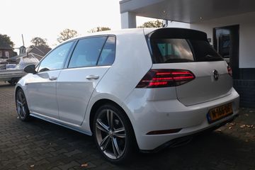 Voertuigafbeelding 10