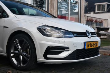 Voertuigafbeelding 6