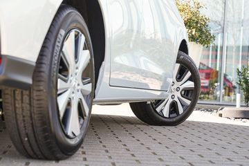 Voertuigafbeelding 13