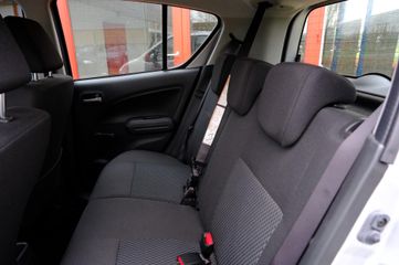 Voertuigafbeelding 17