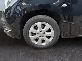 Voertuigafbeelding 8