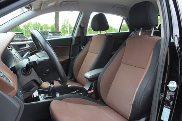 Voertuigafbeelding 3