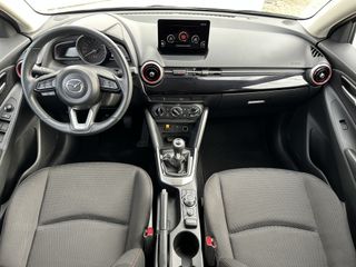 Voertuigafbeelding 6