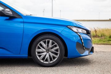 Voertuigafbeelding 12