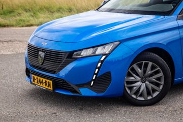 Voertuigafbeelding 3