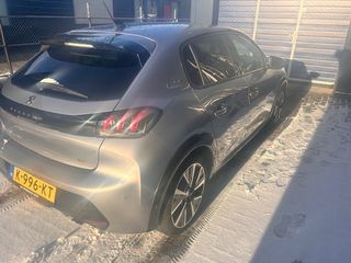 Voertuigafbeelding 4