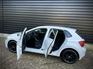 Voertuigafbeelding 13