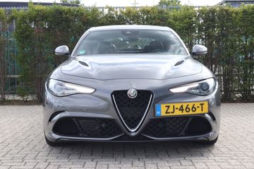 Voertuigafbeelding 16