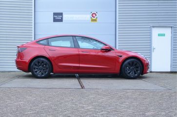 Voertuigafbeelding 6