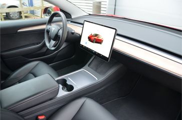 Voertuigafbeelding 8