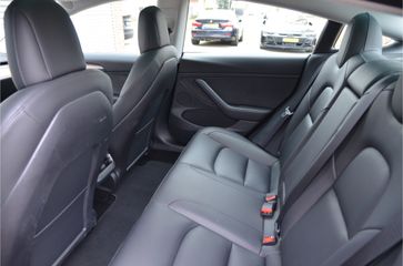 Voertuigafbeelding 9