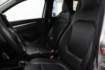 Voertuigafbeelding 4