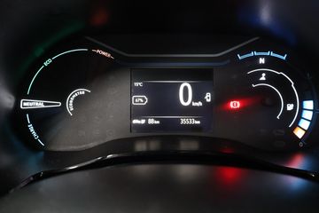 Voertuigafbeelding 9