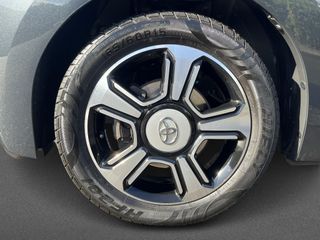 Voertuigafbeelding 4