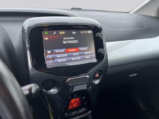 Voertuigafbeelding 8