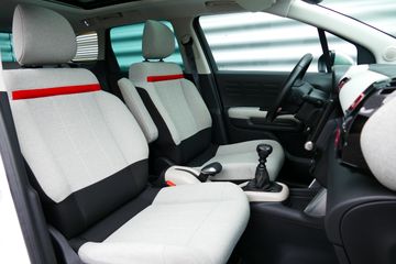 Voertuigafbeelding 17