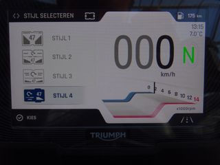 Voertuigafbeelding 38