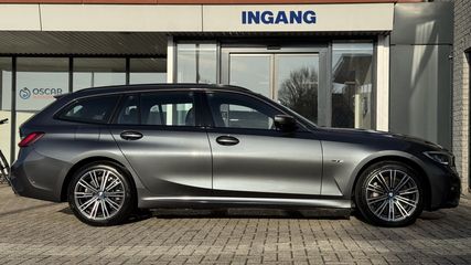 Voertuigafbeelding 4