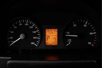 Voertuigafbeelding 16