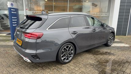 Voertuigafbeelding 4