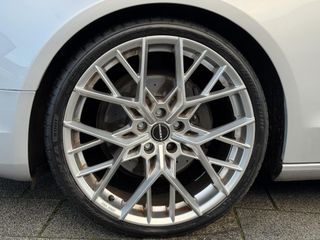 Voertuigafbeelding 16