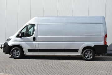 Voertuigafbeelding 4