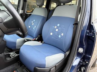 Voertuigafbeelding 8