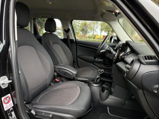 Voertuigafbeelding 16