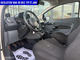 Voertuigafbeelding 12