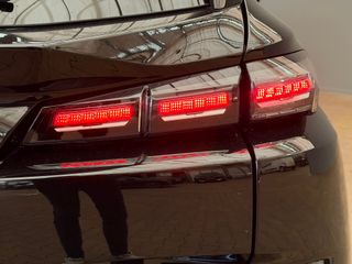 Voertuigafbeelding 12