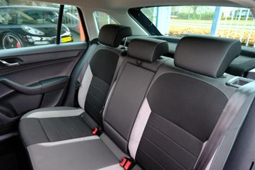 Voertuigafbeelding 24