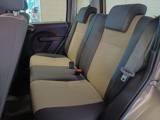 Voertuigafbeelding 13