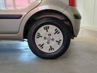 Voertuigafbeelding 9