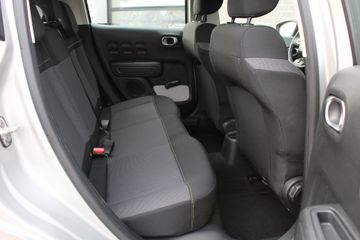 Voertuigafbeelding 10